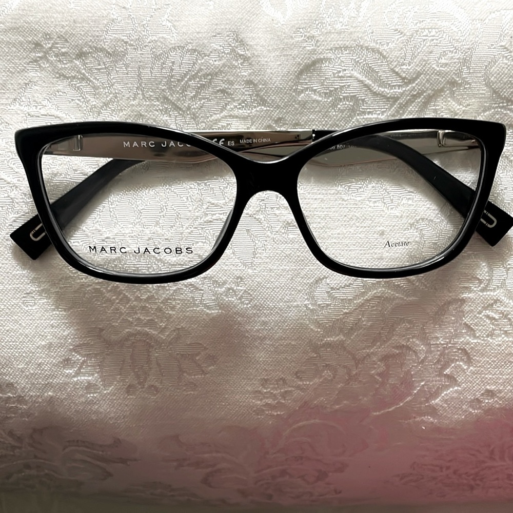 Marc Jacob’s Eyeglass Frames